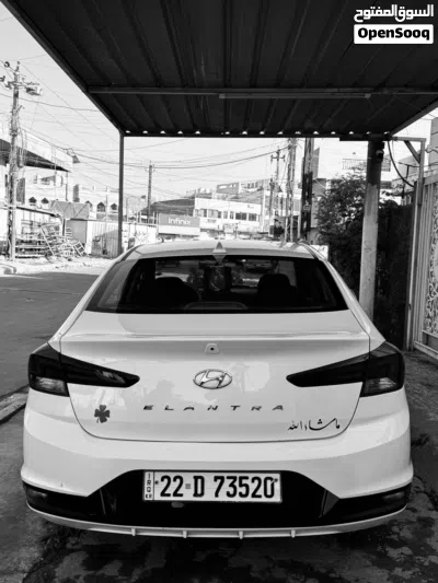 Hyundai Elantra Sport 3