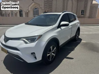 Toyota RAV 4 XLE 2