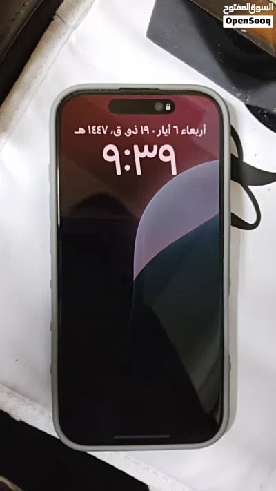 iPhone 16 pro 2