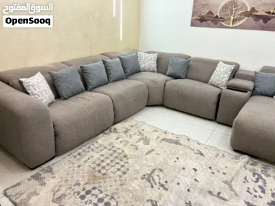 كورنر ريكلاينر تصميم عصري مداخل شاحن وحامل اكواب والضهر بيرجع كهرباء شي فخم 2