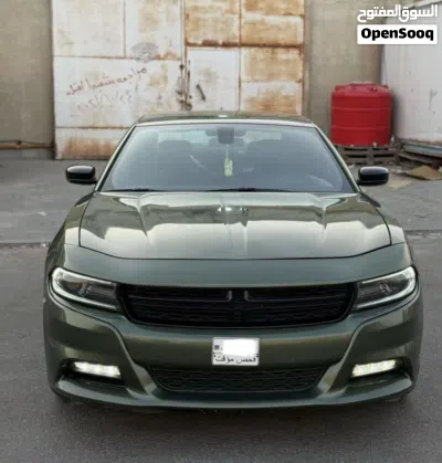 Dodge Charger SXT 2