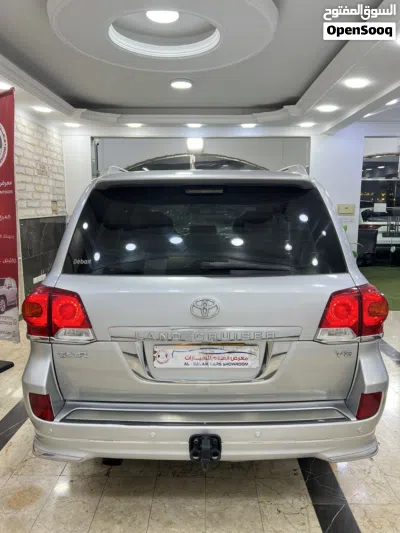 Toyota Land Cruiser GXR 4
