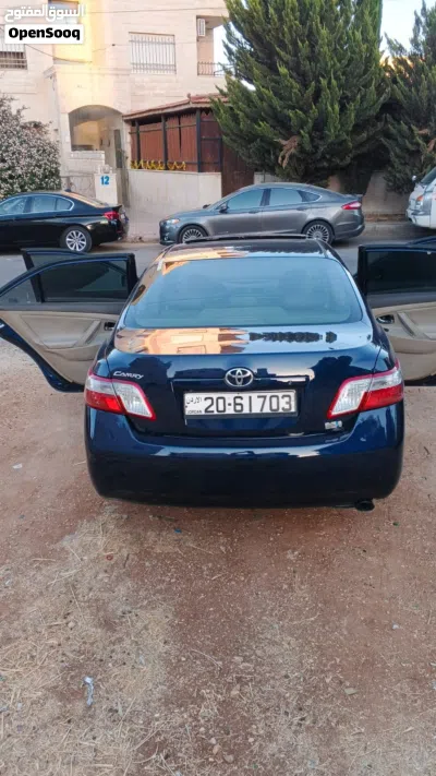 تويوتا كامري LE 2
