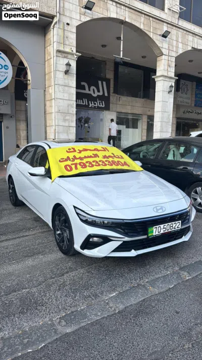 Hyundai Elantra Sport 2