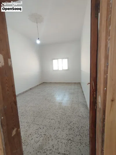 مبني كبير للايجار مدرسه أو مرفق تعليمى أو عياده طبيه 4