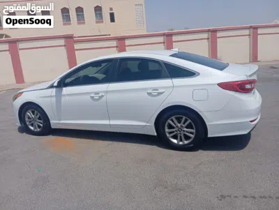 Hyundai Sonata SE 2