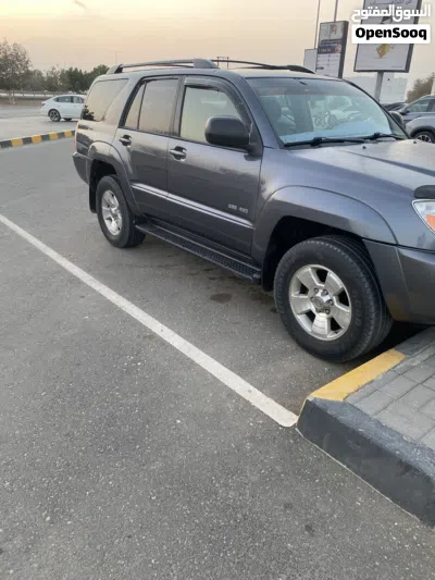 Toyota 4 Runner SR5 3