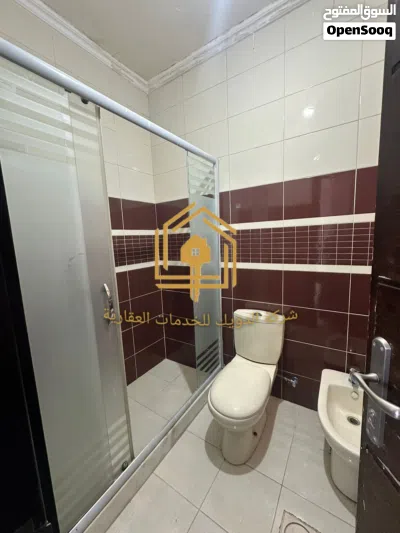 شقة * مميزة * 3نوم * 165م * موقع مميز * ضاحية الرشيد 2