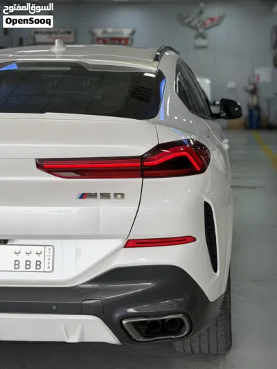 بي ام دبليو الفئة X6 X6 M50i 4