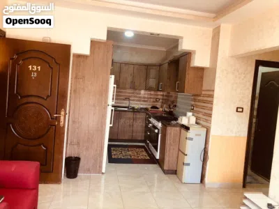 شقة مفروشة مميزة للبيع في شارع الجامعة 4