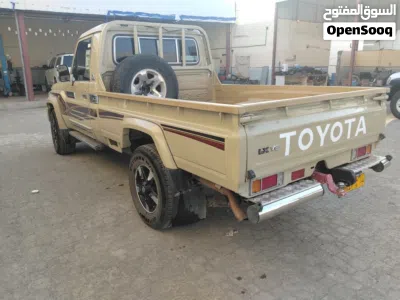 Toyota Land Cruiser Base 2