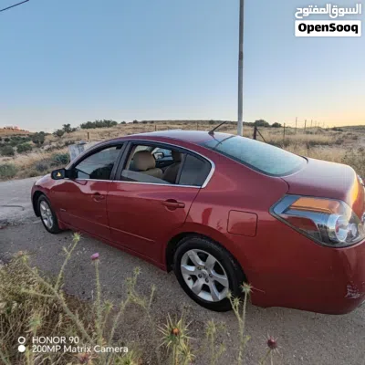Nissan Altima Standard 4
