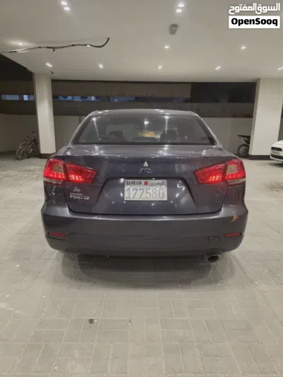Mitsubishi Lancer GLX 4