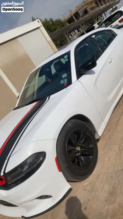 Dodge Charger SXT 3