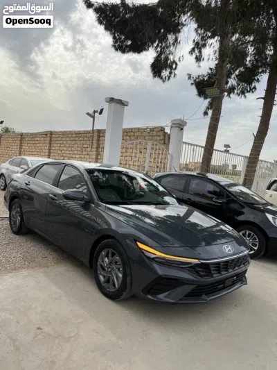 هيونداي افانتي SE 2