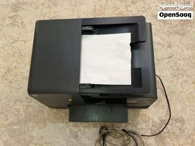للبيع طابعة ماركة hp 2