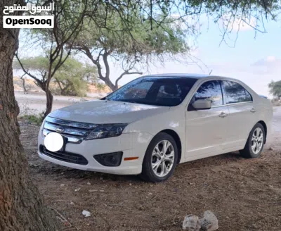 Ford Fusion SE 2