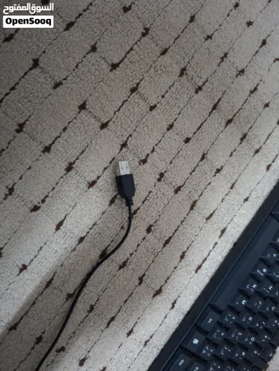keyboard مستعمل شبه جديد بحاله نضيفه جدا، ليس هناك اي كسور او خدوش 2