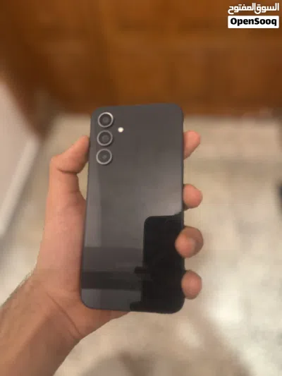 سامسونج جلاكسي اي54 جهاز نظيف خالي من العيوب تماما نسخة ال 256 جيجا بايت. Samsung galaxy a54 5g 3