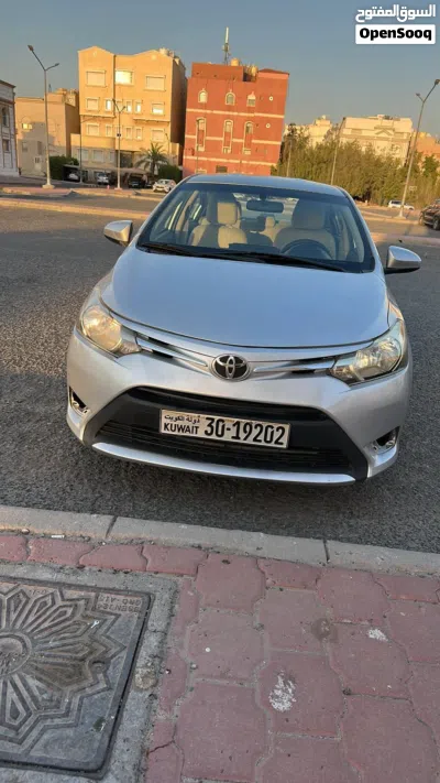 Toyota Yaris Basic 2