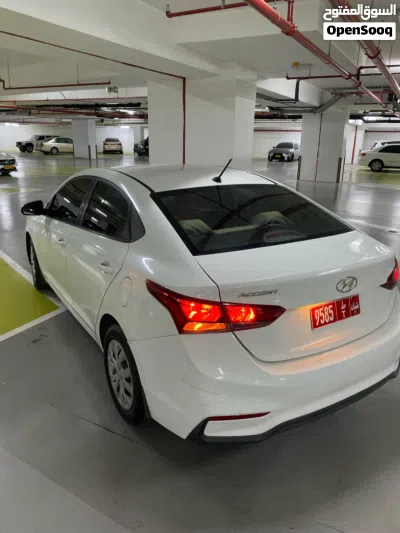 Hyundai Accent Limited 3