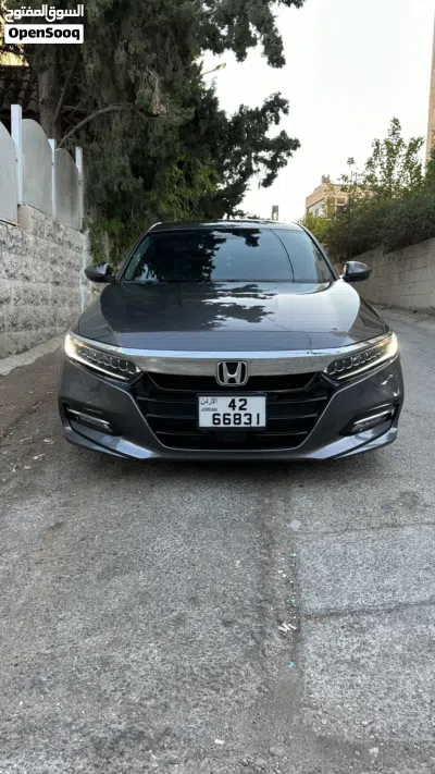 هوندا اكورد Touring 2