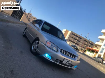 Hyundai Accent Standard 2