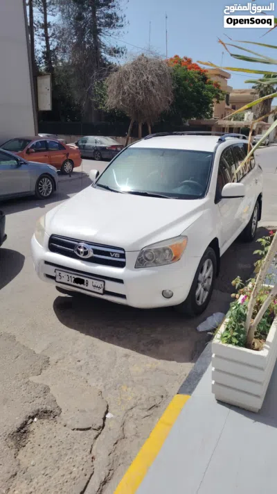 تويوتا راف فور XLE 4
