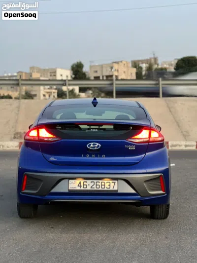هيونداي ايونيك Standard 4