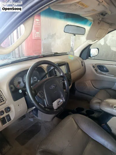 Ford Maverick Standard 3