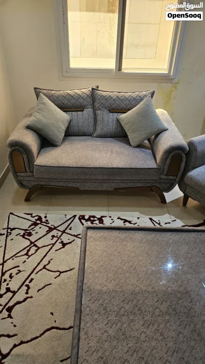 طقم كنب 7 اشخاص بحالة الجديد 2