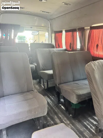 Nissan Urvan 4