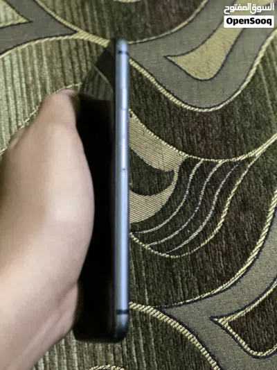 آيفون 8 عادي 4