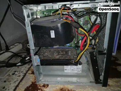 كمبيوتر Dell جيل العاشرi3 رقم 12 الجيجا وهاردسك اس اس دي 128 جيجا ومعه هارد ديسكhdd 500 3
