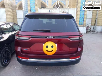 جیپ چێرۆکی Latitude LUX 3