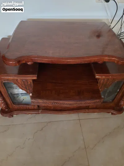 طاولة تلفاز 3