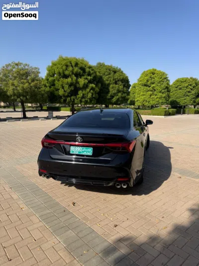 Toyota Avalon Limited 3