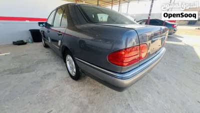 Mercedes Benz E-Class E 200 3