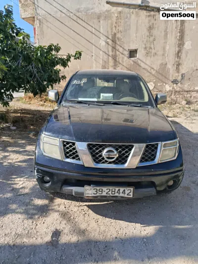 Nissan Navara LE 2