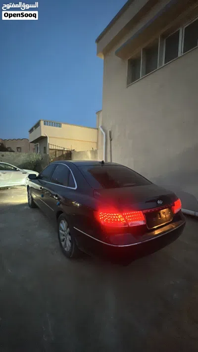 Hyundai Azera Standard 2