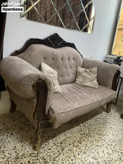 طقم كنب زان للبيع بسبب التجديد 2