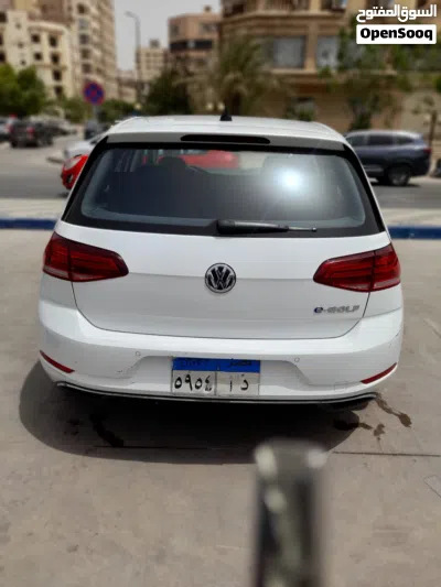 فولكسفاغن جولف E-Golf 3