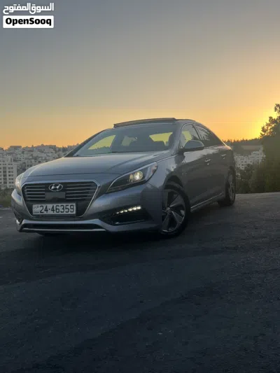 Hyundai Sonata Limited 3