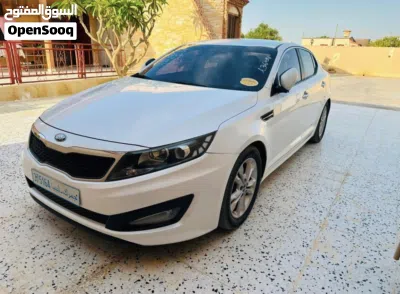 Kia K5 EX 2