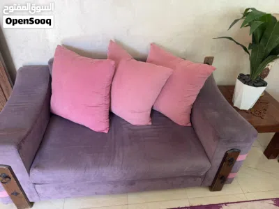 طقم كنب 7 مقاعد مع سجاد وطربيزات عدد ماليزي 3