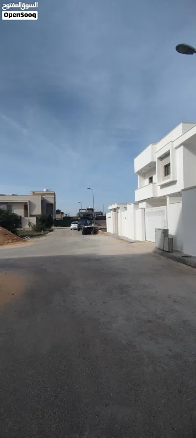 300 متر داخل تقسيم سكني قرب كارفوار الاربع شوارع الكهرباء بئر الاسطي ميلاد 2