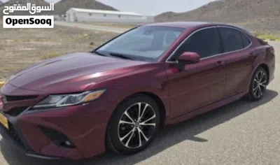 Toyota Camry SE 2
