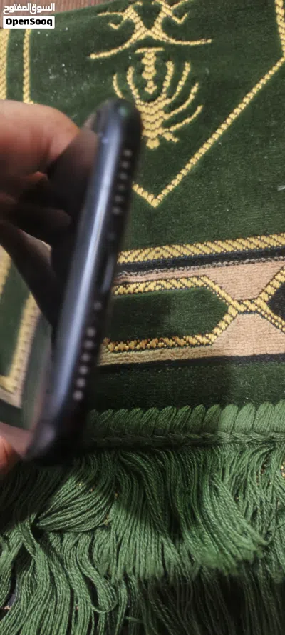 ايفون Xr بحاله ممتازة 4