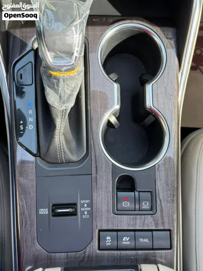 Toyota Highlander Limited 4