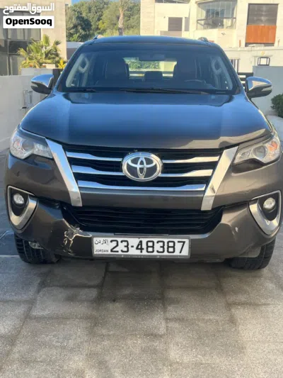 Toyota Fortuner Ultra 4